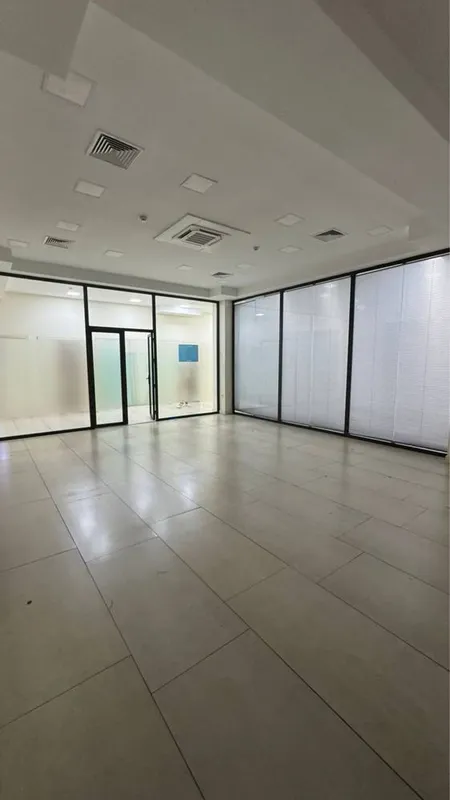 Аренда Евро офис Ор-р: метро Айбек 225м2 4