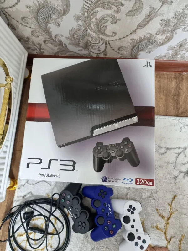 Sony PlayStation 3 slim — фото 1