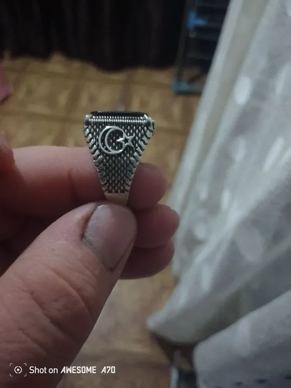 продаються два перстьня 6 продаються два перстьня 6