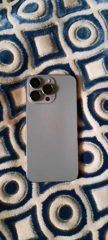 Iphone 15 pro max — фото 1