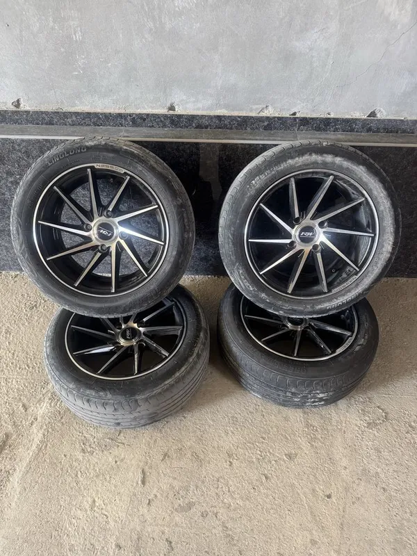 Диска балон Vossen R15 195/55 1 Диска балон Vossen R15 195/55 1