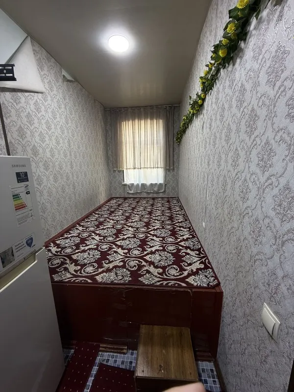 Srochno kvartiraga qiz kerak turkiston metro oldida 6