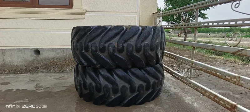 Резина LASSA 400х70х20 сотилади ,50% ишлаган нархи Хар бири 100$ . — фото 5