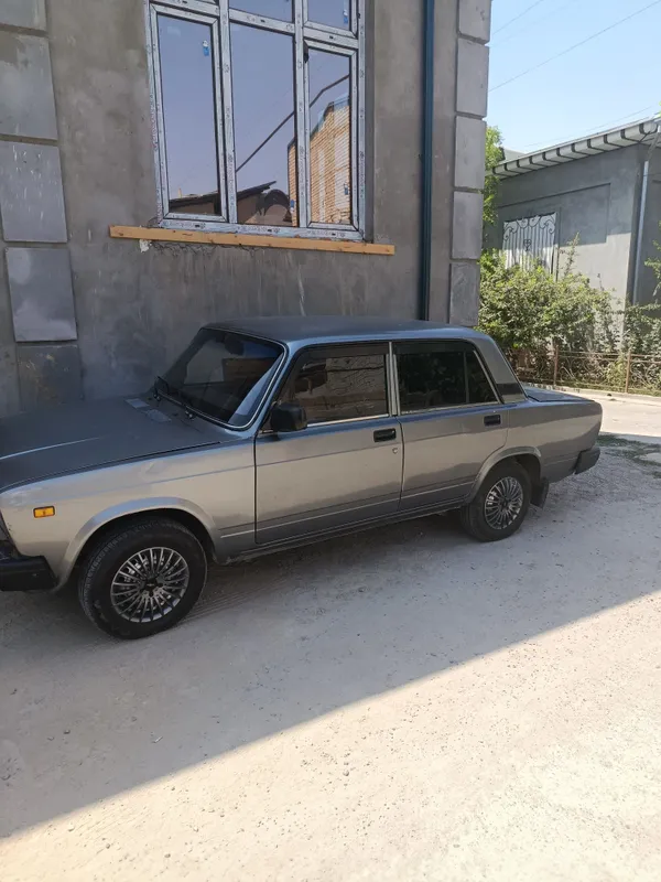 Shoshilinch VAZ 2107 sotaman 4 Shoshilinch VAZ 2107 sotaman 4