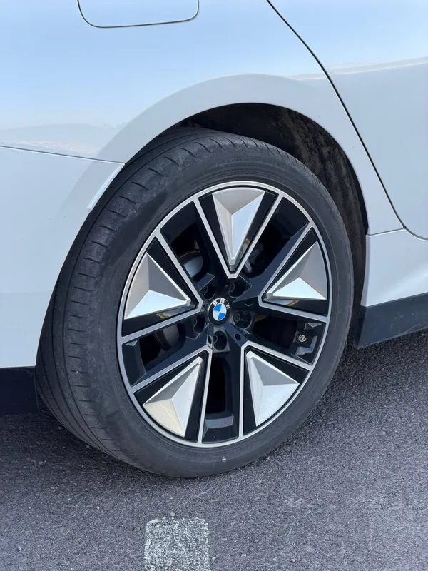 Bmw i3 40L night sport — фото 2