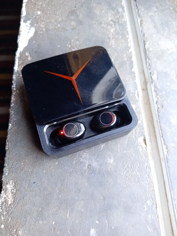Продаются AirPods 1 Продаются AirPods 1