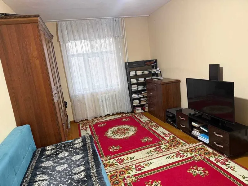 Продается 1-ком. квартира. Поселок Улугбек, Набережная, ресторан Бахор