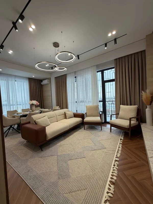 ЖК Dream House. Сдаётся квртира ориентир 8- раддом 4-комнат — фото 1