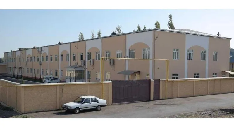 Аренда под производство, клиника, склад 500 кв.м, Сергели, метро-3