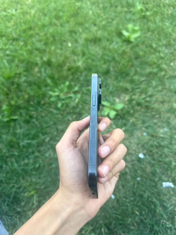 iPhone 16 Pro dual sim 4