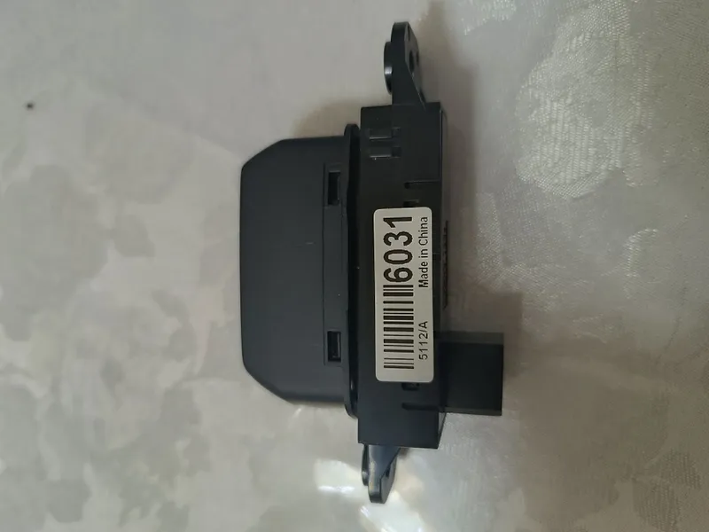 Кобальт airbag кнопка GM 4 Кобальт airbag кнопка GM 4