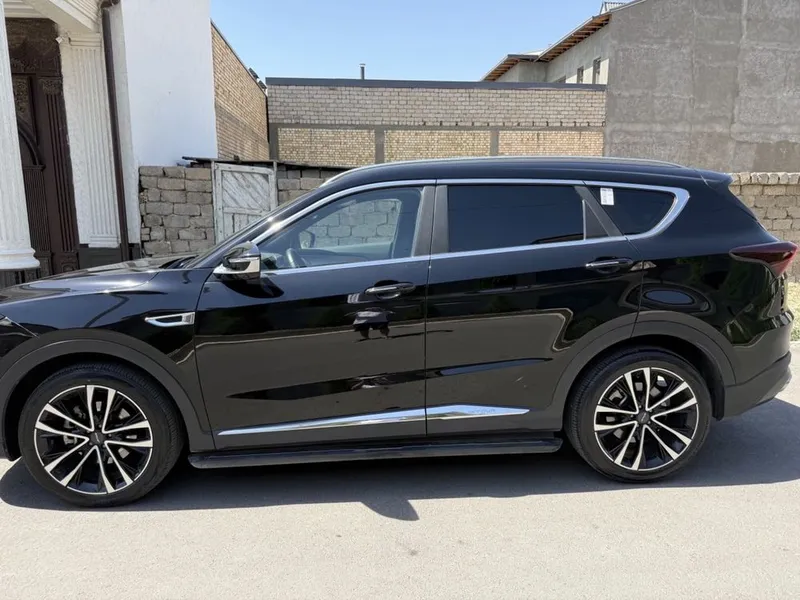 Jetour x70 plus 1,6 turbo sotiladi 3 Jetour x70 plus 1,6 turbo sotiladi 3