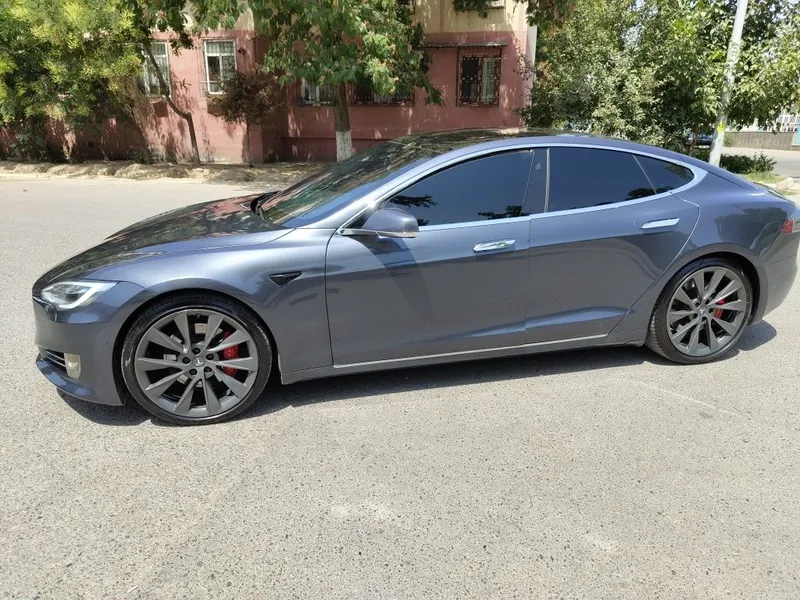 Tesla Model S 2020 perfomance p100d — фото 2