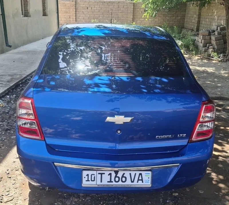 Chevrolet Cobalt 2016/17 4