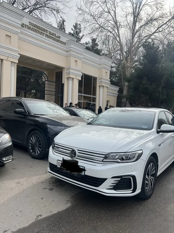Volkswagen e bora 1 Volkswagen e bora 1