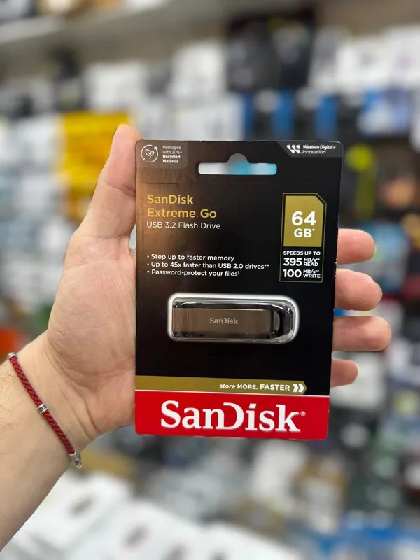Флешка SanDisk EXTREM GO 64GB