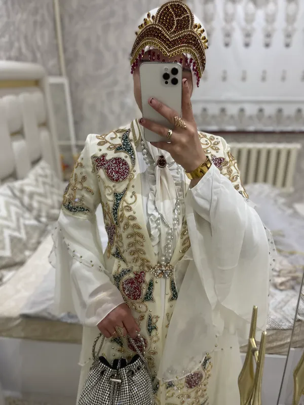 Omoqchi buganlaga diadema va taqinchoqlarini qushib beraman — фото 1