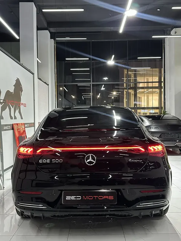 Mercedes-Benz EQE 500 4MATIC 2 Mercedes-Benz EQE 500 4MATIC 2