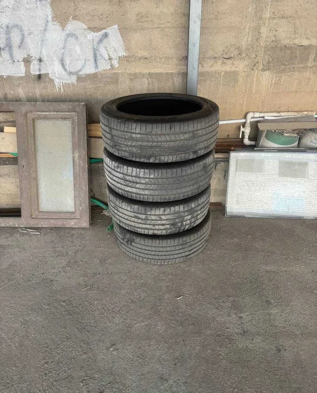KUMHO ECSTA 245/45 R21 2 KUMHO ECSTA 245/45 R21 2