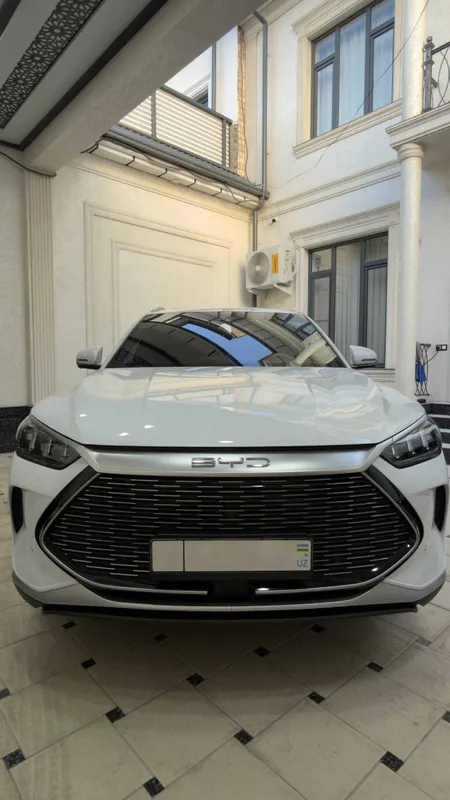 BYD Song Plus DM-i AWD2024 год 1 BYD Song Plus DM-i AWD2024 год 1
