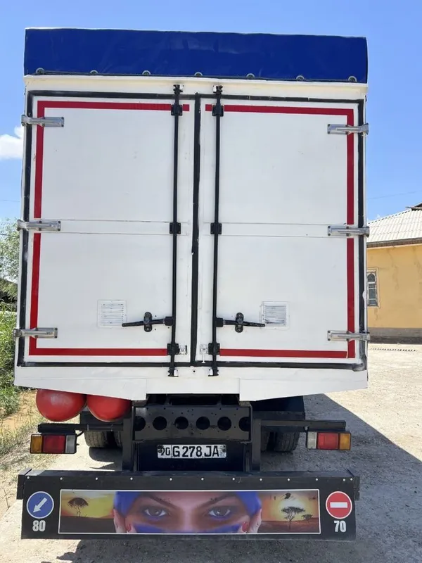 Isuzu 10 tonnalik 2015 yil — фото 2