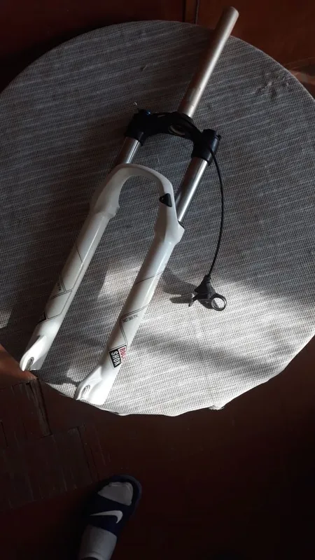 Обменяю оригинал вилку Rock shox на шоссе дуалы автоматы — фото 3