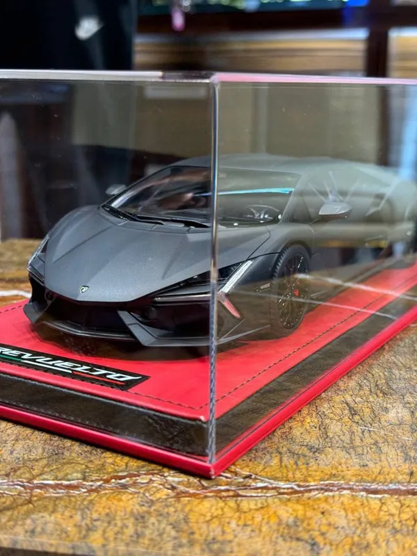 1:18 o‘lchamdagi kolleksion Lamborghini modeli 5