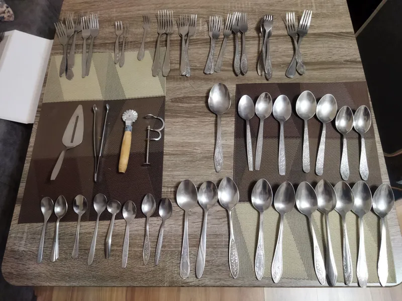 Продам ложки и вилки советские.