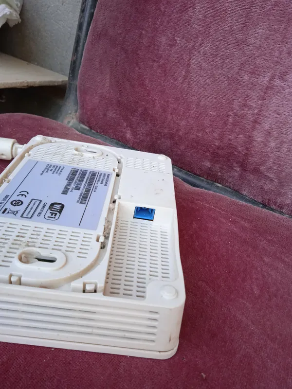 Продаётся Wi‑Fi роутер 5 ГГц, срочно 4 Продаётся Wi‑Fi роутер 5 ГГц, срочно 4