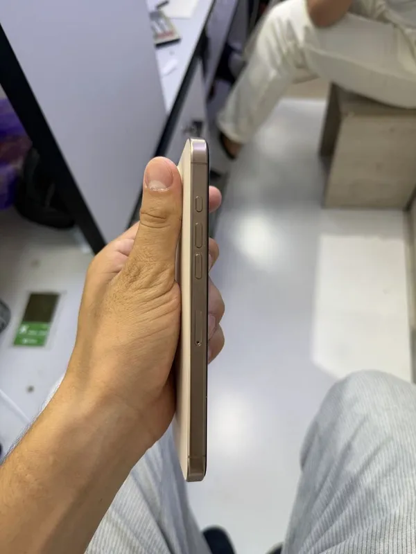 Iphone 16 max 256GB 98% 4