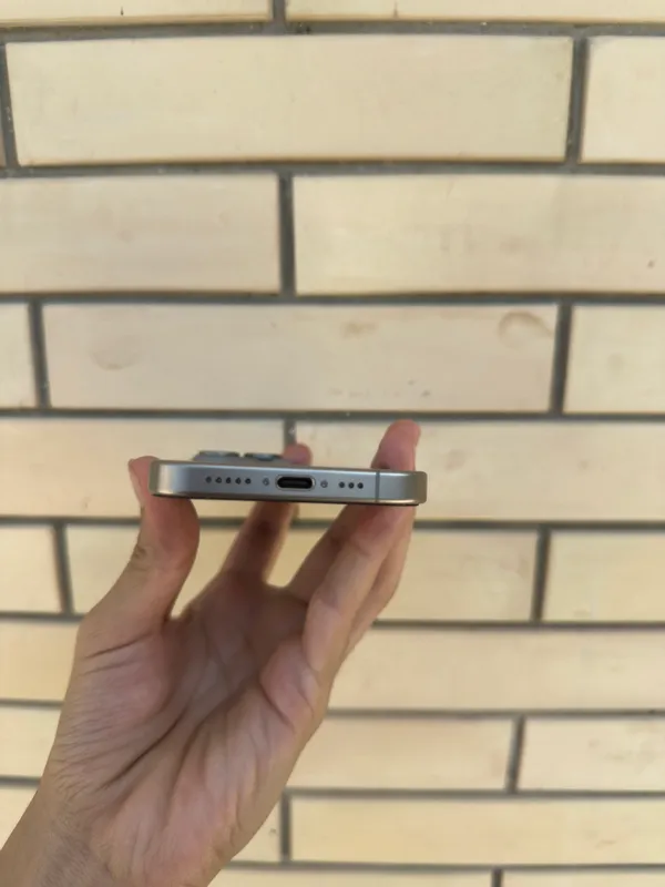 iphone 15pro 128gb rangi titanum 4 iphone 15pro 128gb rangi titanum 4