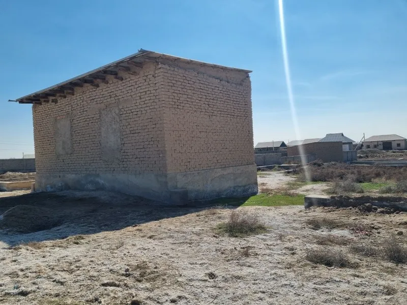 Yer sotiladi. 2 xona qurilgan. 2 Yer sotiladi. 2 xona qurilgan. 2
