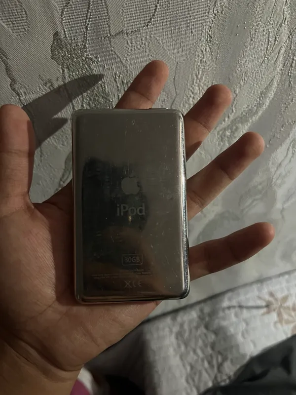 Apple, iPod classic 5 gen — фото 1