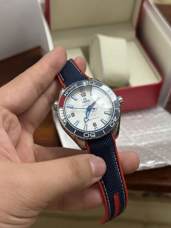 часы Omega новый 2 часы Omega новый 2