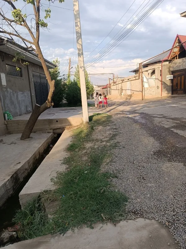 Yer sotiladi srochna 4