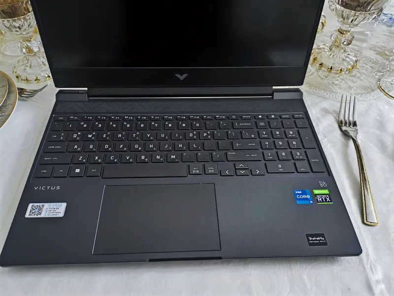 HP Victus rtx 3050 noutbuk 4 HP Victus rtx 3050 noutbuk 4