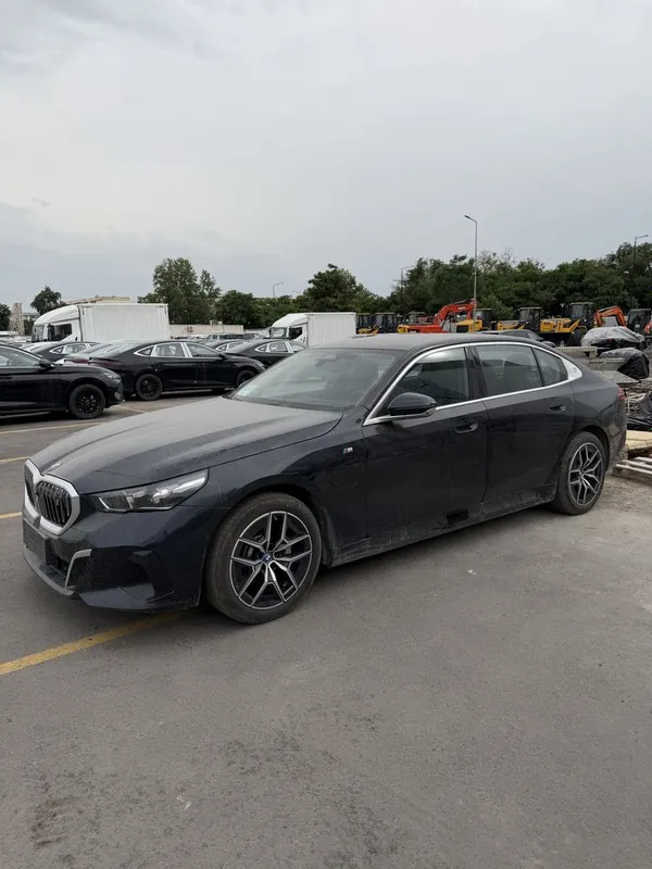 Bmw i5 40L Msport