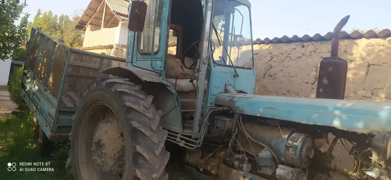 Traktor sotiladi 1 Traktor sotiladi 1