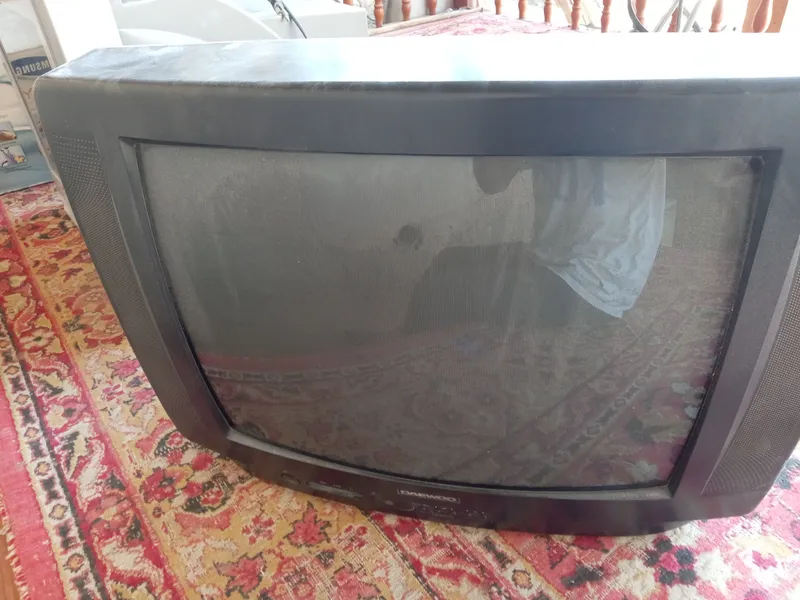 Daewoo televizor ishlaydi