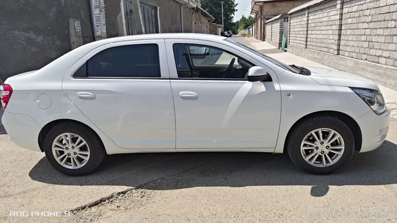 Chevrolet cobalt 2025 7