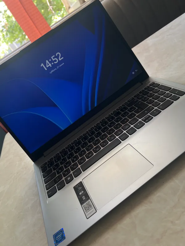 Lenovo noutbuki holati yangi pachti