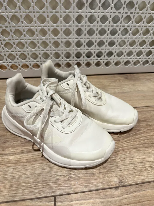 Кроссовки Adidas оригинальные