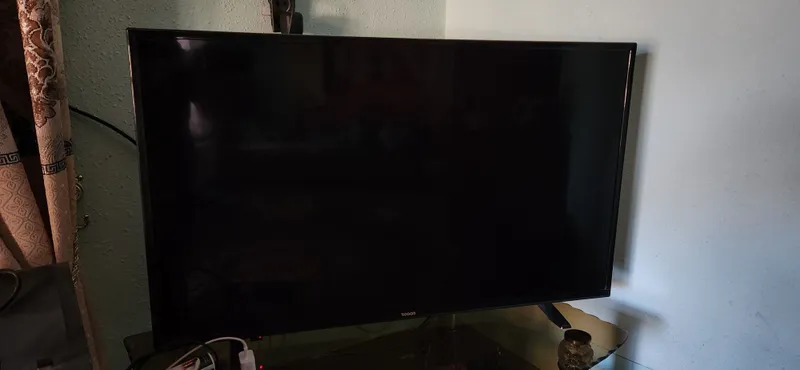 Televizor 43 ROISON
