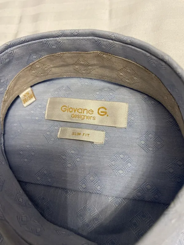 Новая рубашка Giovane gentile xs 2 Новая рубашка Giovane gentile xs 2