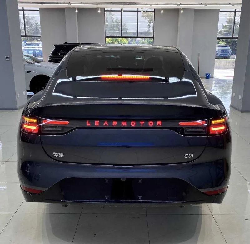 Leapmotor C01 Gibrid premium 1 ta pasport va boshlang'ich to'lov bilan — фото 2