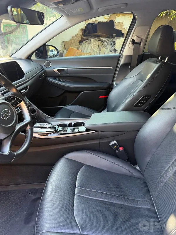 Продается Hyundai Sonata 2.5 5 Продается Hyundai Sonata 2.5 5