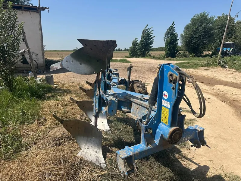 Traktor "New Holland T6070 + 4 korpusli Sukov plug | 5973 motosoat" 6 Traktor "New Holland T6070 + 4 korpusli Sukov plug | 5973 motosoat" 6