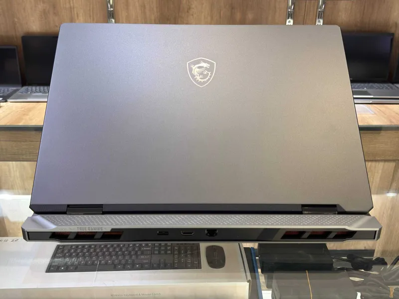MSI VECTOR A18 AMD Ryzen 9 9955HX озу32гб 2T ssd Nvidio RTX 5080 — фото 7