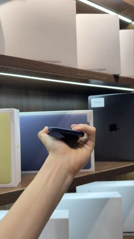 iphone 17 pro naxtka 5