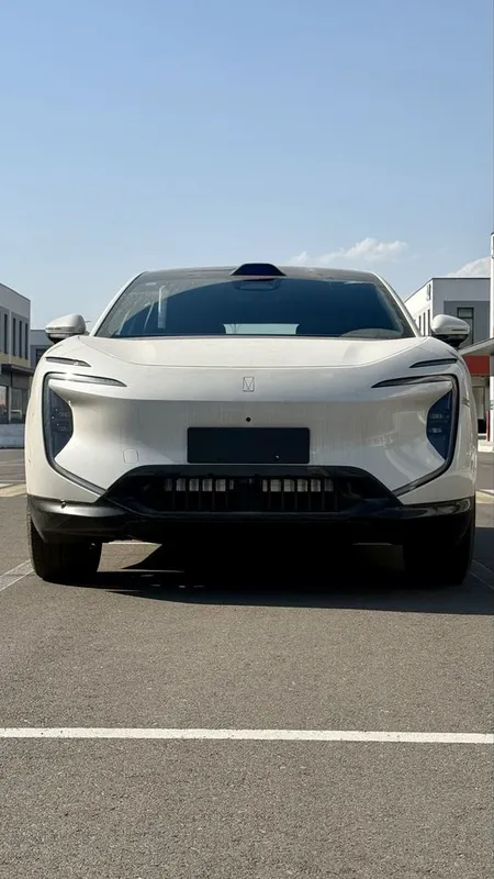 Avatr 07 EV (2026) | 650 km | 343 ot kuchi 82.16 kVt/soat 6,3soniya 1 Avatr 07 EV (2026) | 650 km | 343 ot kuchi 82.16 kVt/soat 6,3soniya 1